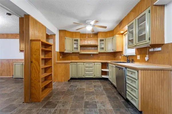 10130 Brookwood Drive, Tyler, TX 75707