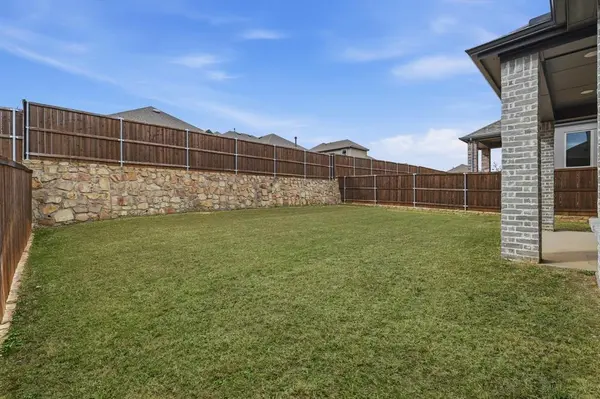 9416 Trailway Drive, Oak Point, TX 75068