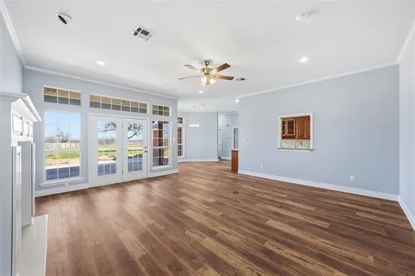 693 Mclaughlin Road, Woodway, TX 76712