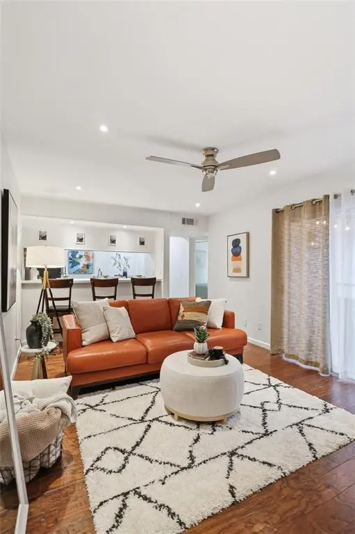 4347 Dickason Avenue #214, Dallas, TX 75219