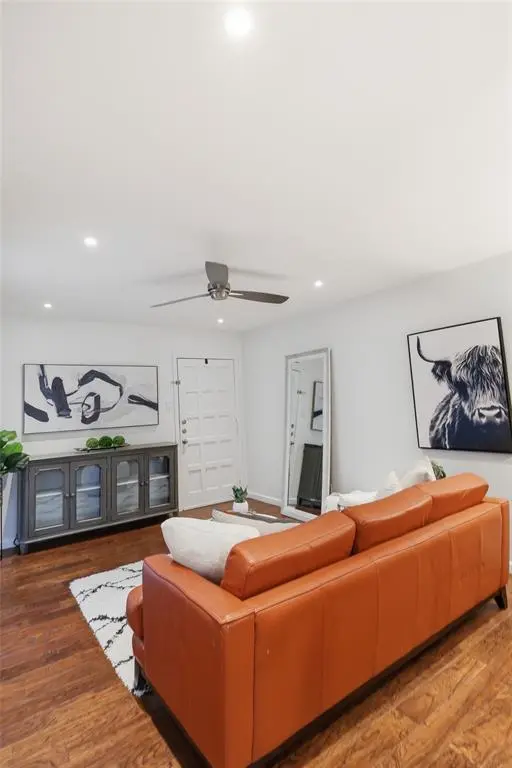 4347 Dickason Avenue #214, Dallas, TX 75219