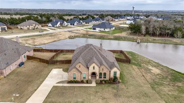 7441 Desert Willow Lane, Ovilla, TX 75154