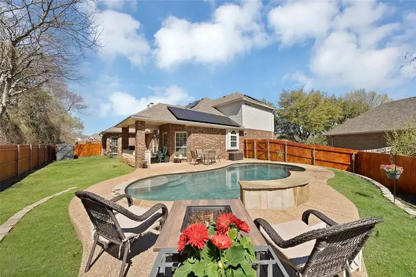 2815 Kaitlin Way, Grand Prairie, TX 75052