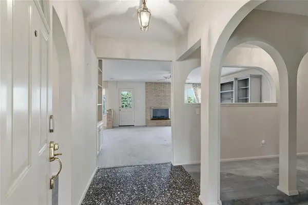 2326 Forest Hills Road, Grapevine, TX 76051