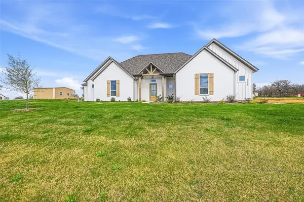 1005 Ronnie Court, Springtown, TX 76082