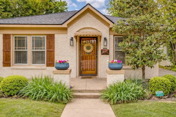 4101 El Campo Avenue, Fort Worth, TX 76107