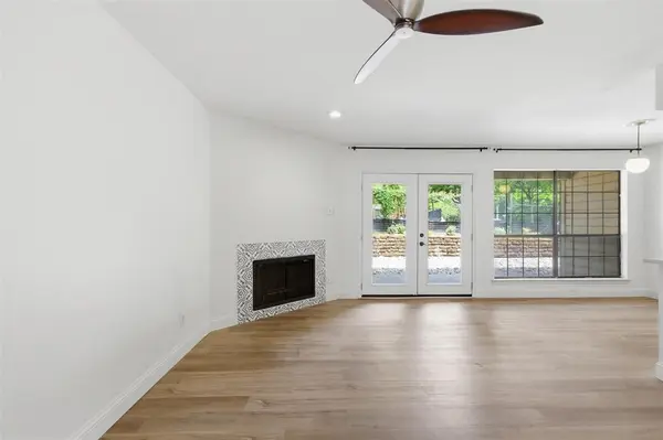 2505 Wedglea Drive #114, Dallas, TX 75211