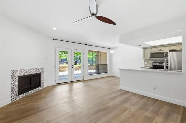 2505 Wedglea Drive #114, Dallas, TX 75211