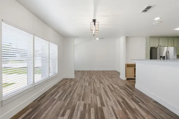 105 Anderson Street, Burleson, TX 76028