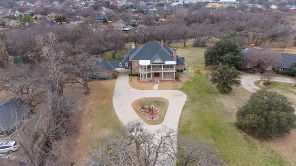 207 Oakridge Trail, Kennedale, TX 76060