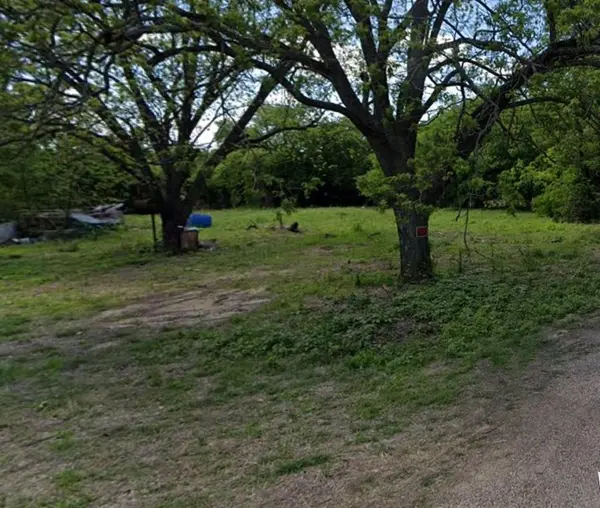 104 Short Street, Grandview, TX 76050