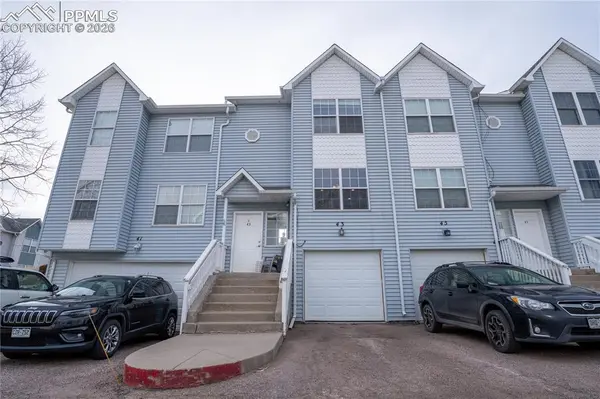 43 Vale CIR, Palmer Lake, CO 80133