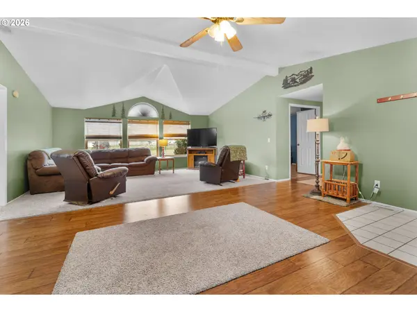 658 S 57TH ST #14, Springfield, OR 97478