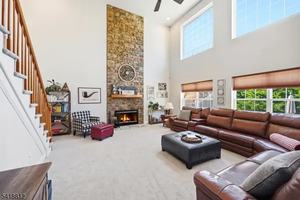 654 Skyline Dr, Jefferson Twp., NJ 07849