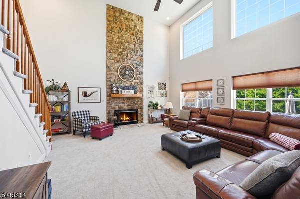 654 Skyline Dr, Jefferson Twp., NJ 07849