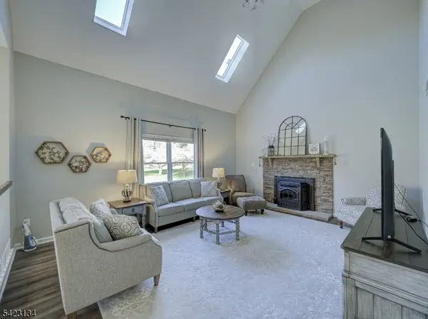 18 Danberry Drive, East Amwell Twp., NJ 08551