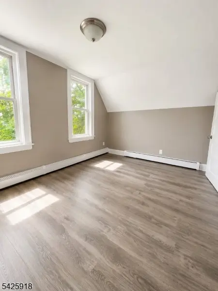 33 RICHELIEU TERRACE #3, Newark City, NJ 07106