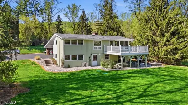 9 Springtown Rd, Readington Twp., NJ 08889