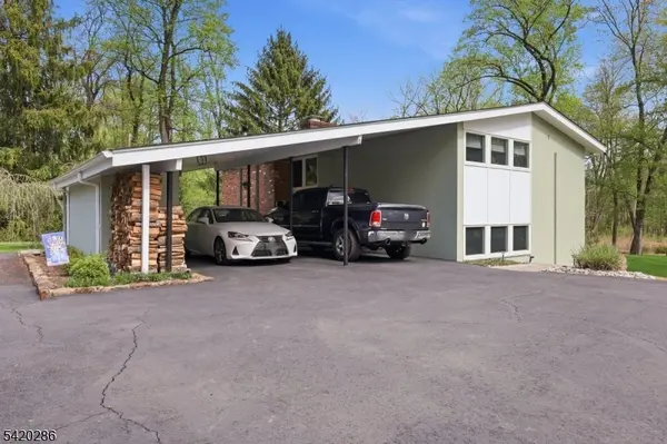 9 Springtown Rd, Readington Twp., NJ 08889