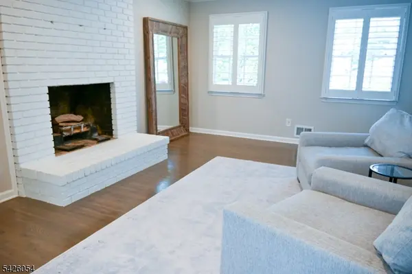 48 Canoe Brook Pkwy, Summit City, NJ 07901