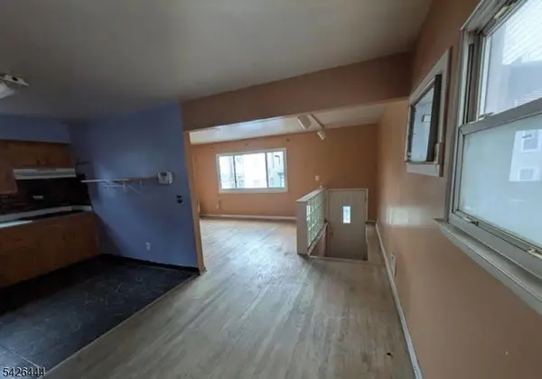 1437 Gehr Pl, North Bergen Twp., NJ 07047