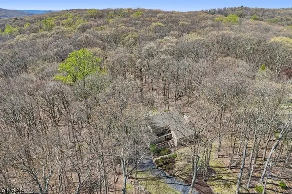 53 Lee Hill Rd, Byram Twp., NJ 07821