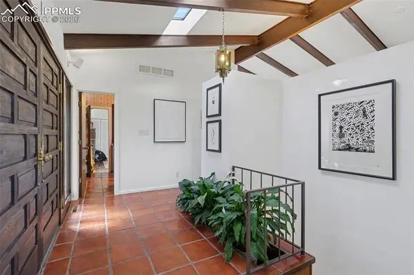 2 Heather DR, Colorado Springs, CO 80906