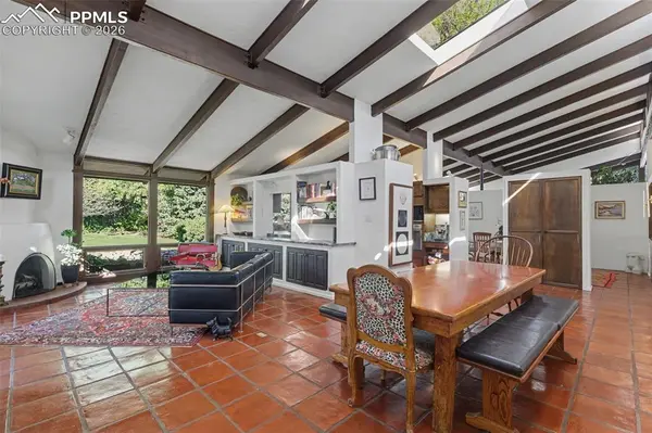 2 Heather DR, Colorado Springs, CO 80906