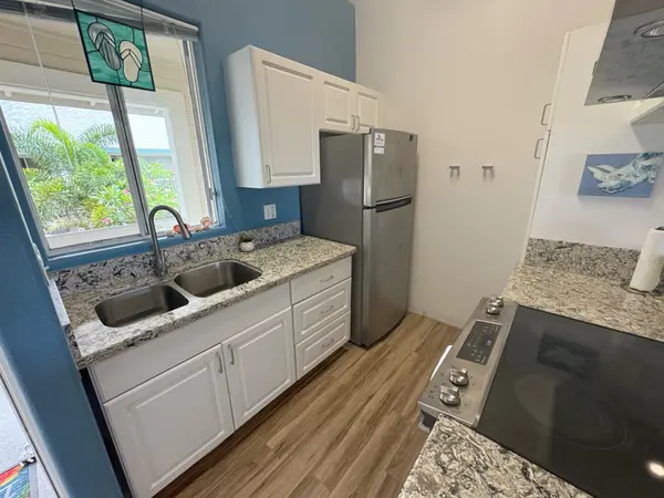 75-6081 ALII DR #F204, Kailua Kona, HI 96740