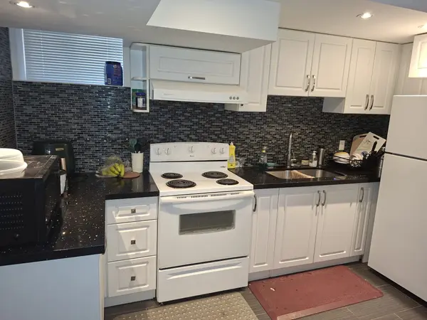 16 Morbank DR #Bsmt 1, Toronto E05, ON M1V 2M2