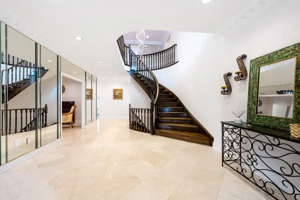 29 Northgate CRES, Richmond Hill, ON L4B 2K8