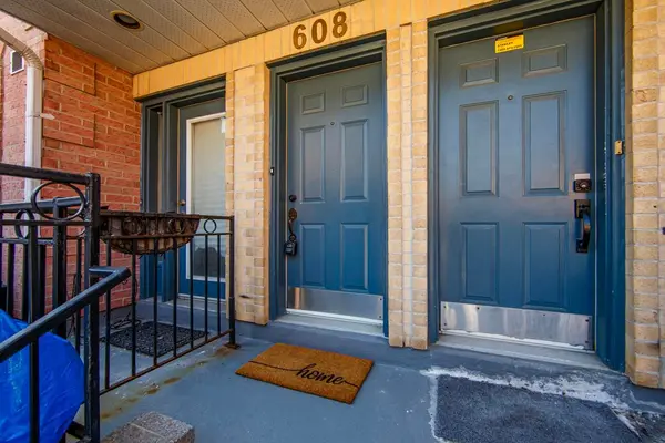 75 Weldrick RD E #608, Richmond Hill, ON L4C 0H9