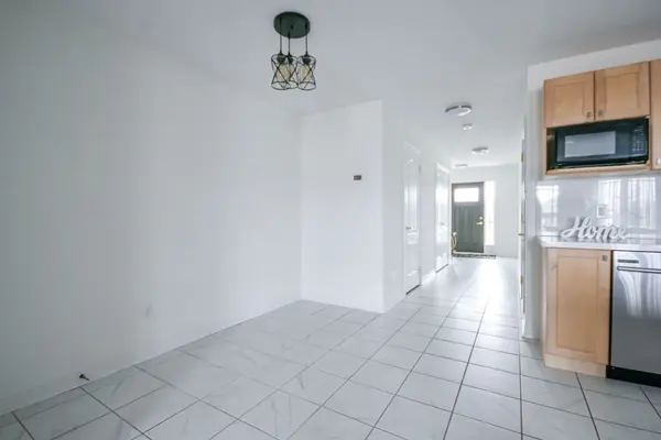 18 Foley CRES, Collingwood, ON L9Y 3B7