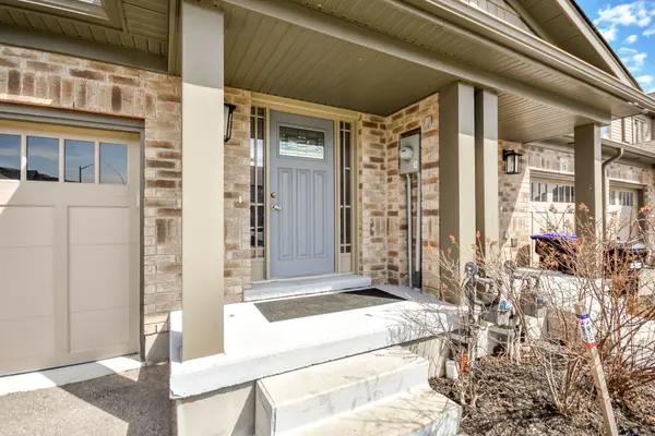 18 Foley CRES, Collingwood, ON L9Y 3B7