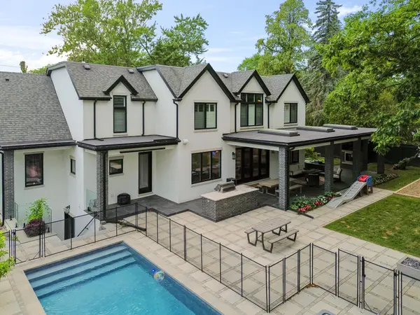 231 Wedgewood DR, Oakville, ON L6J 4R6