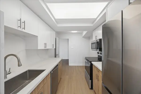 4460 Tucana CT #1804, Mississauga, ON L5R 3K9