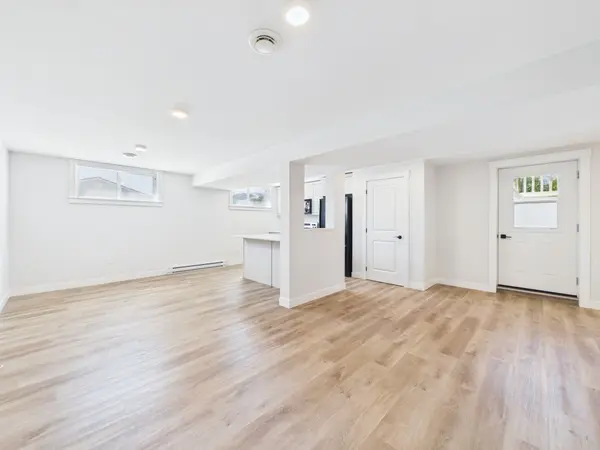 966B Charles ST, Kincardine, ON N2Z 2C3