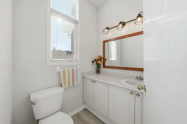 1902 Hennessy CRES, Orleans - Cumberland And Area, ON K4A 3X7