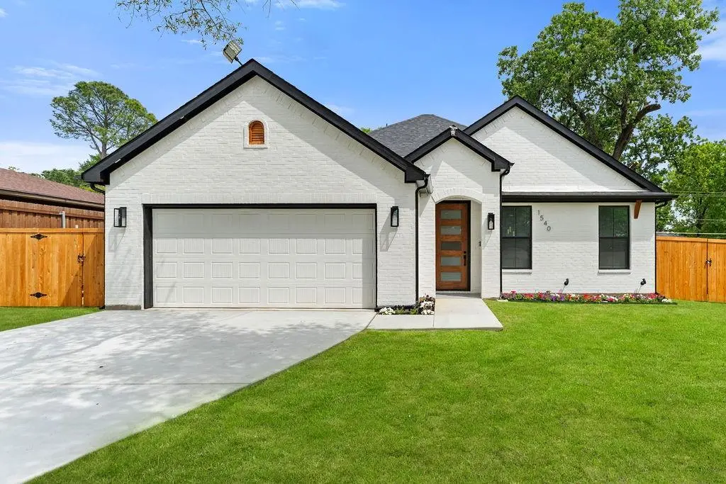 1540 Gardenside Drive, Dallas, TX 75217
