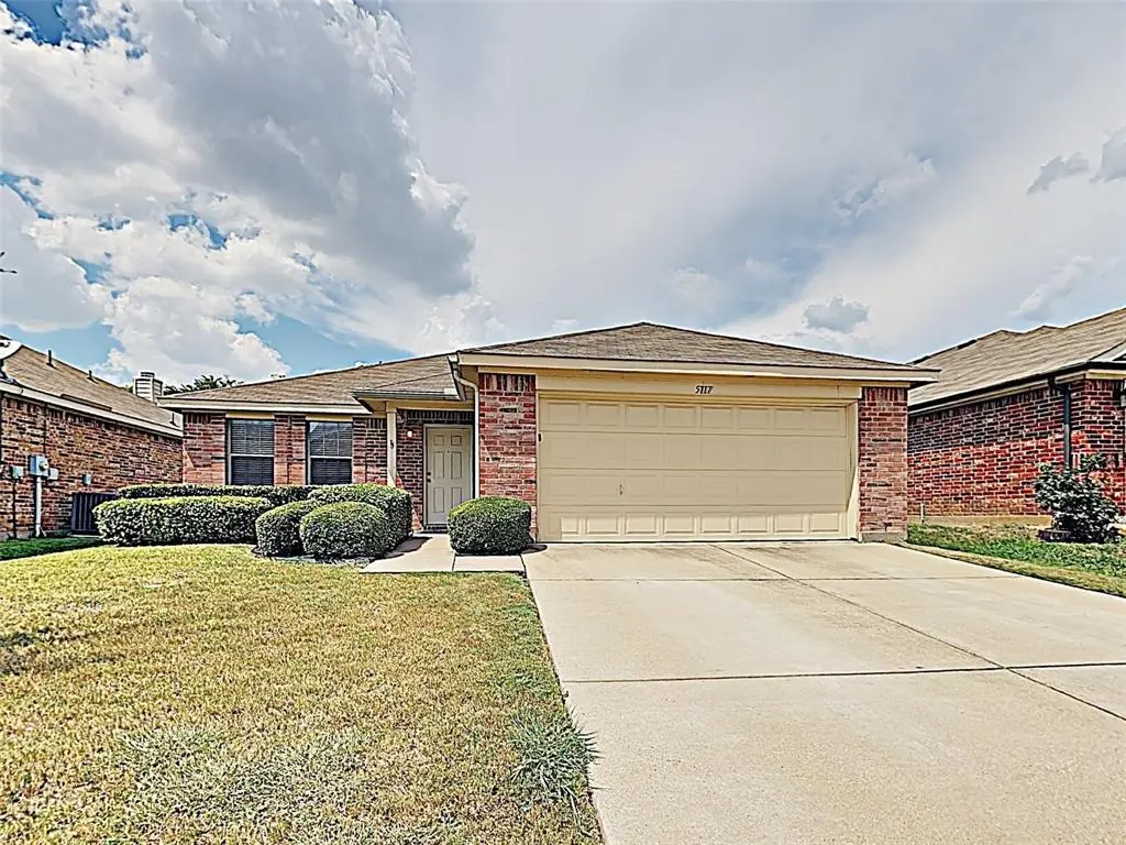 5117 Meridian Lane, Fort Worth, TX 76244