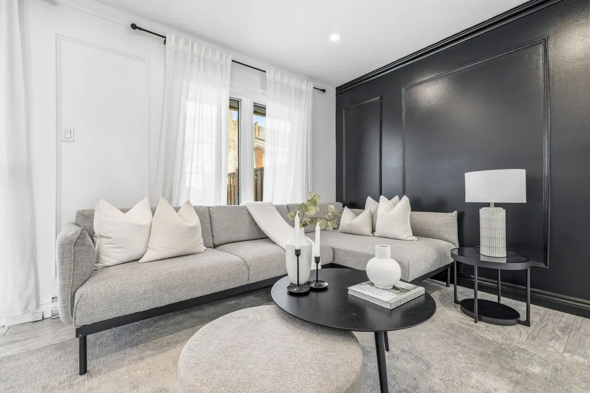 1270 Gainsborough DR #9, Oakville, ON L6H 2L2