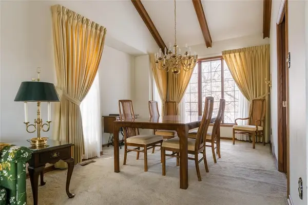 63 Elmvale CRES, Winnipeg, MB R3R 2S3