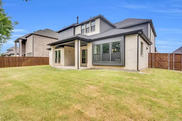 624 Singing Water Drive, Rockwall, TX 75087