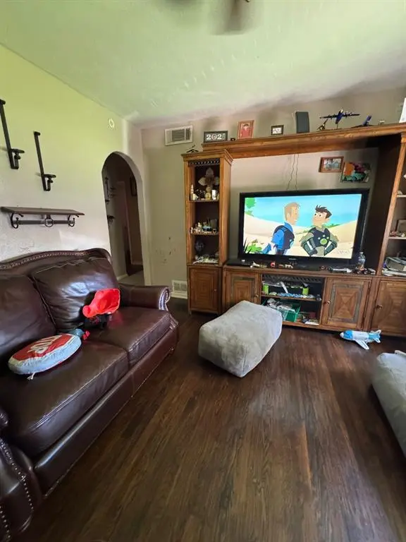 1313 Caldwell Drive, Garland, TX 75041