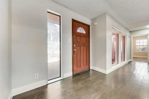 3808 E Runge Court E, Irving, TX 75038