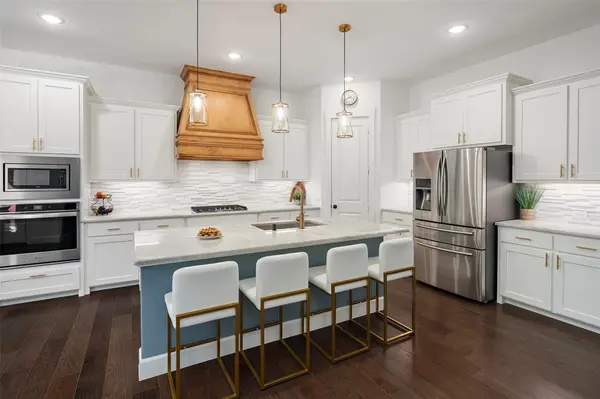 4881 Miles Way, Fairview, TX 75069