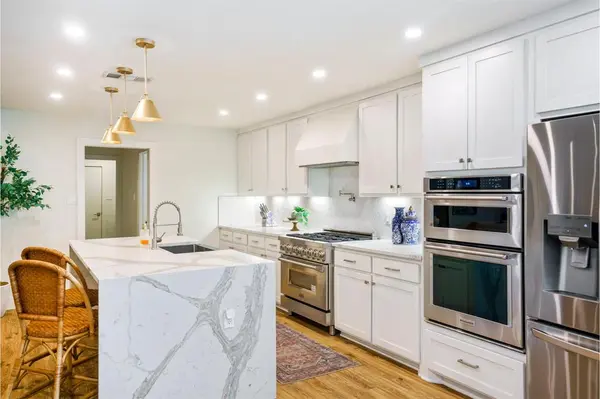 7246 Arbor Oaks Drive, Dallas, TX 75248