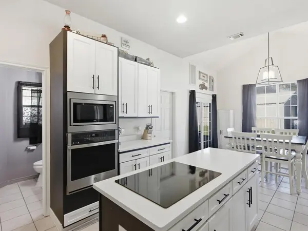 130 Parsonage Street, Reno, TX 76020