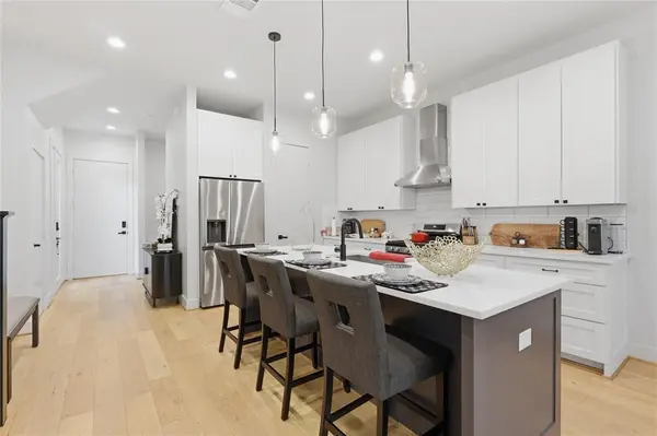 1007 Mount Auburn Avenue, Dallas, TX 75223