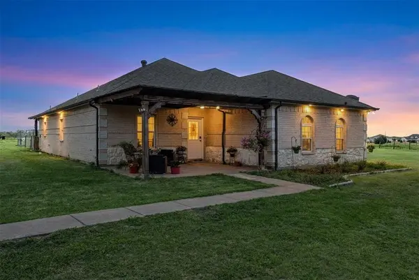 2210 N Sky Meadows Drive, Caddo Mills, TX 75135